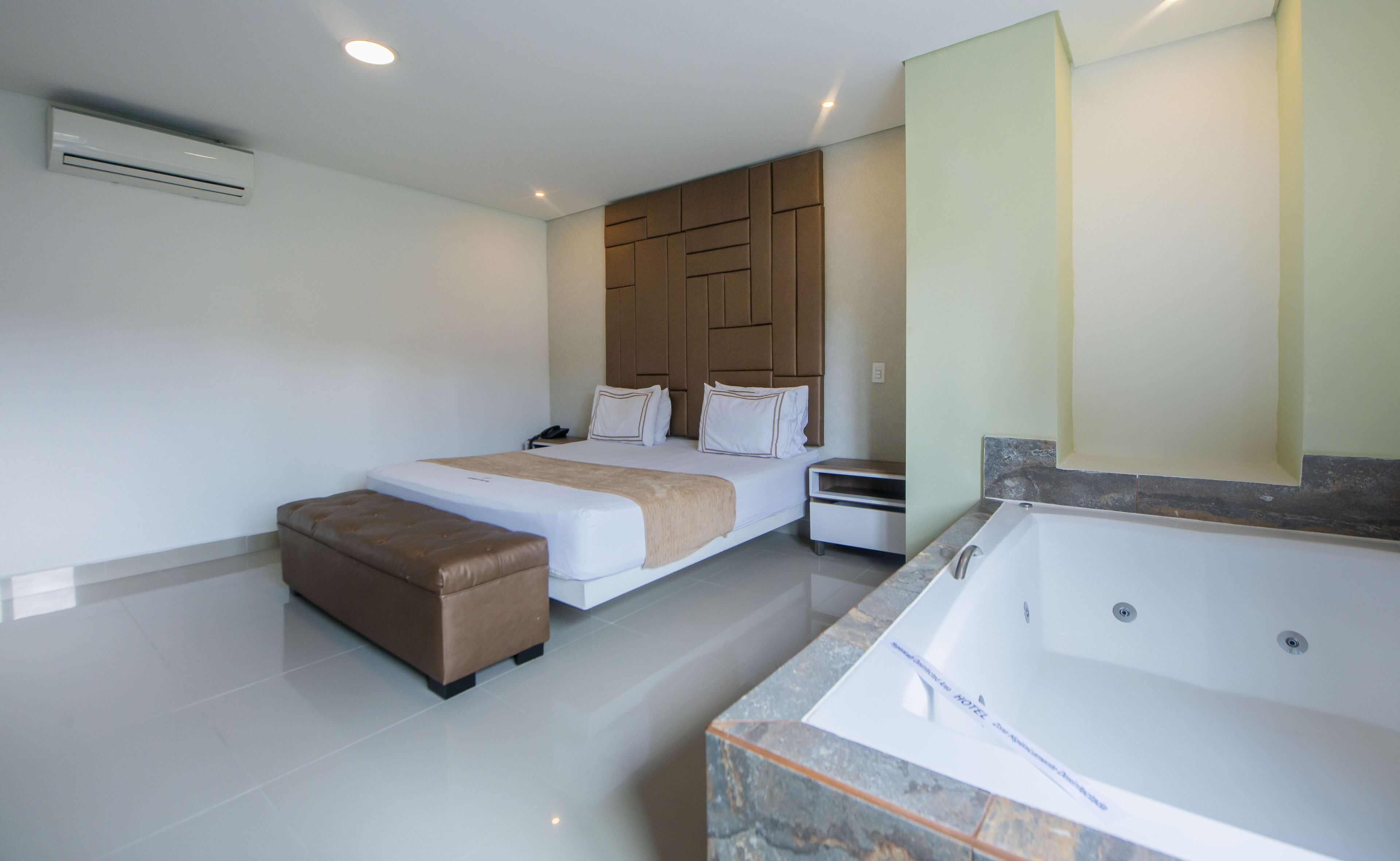 Photo - Infinity Hotel