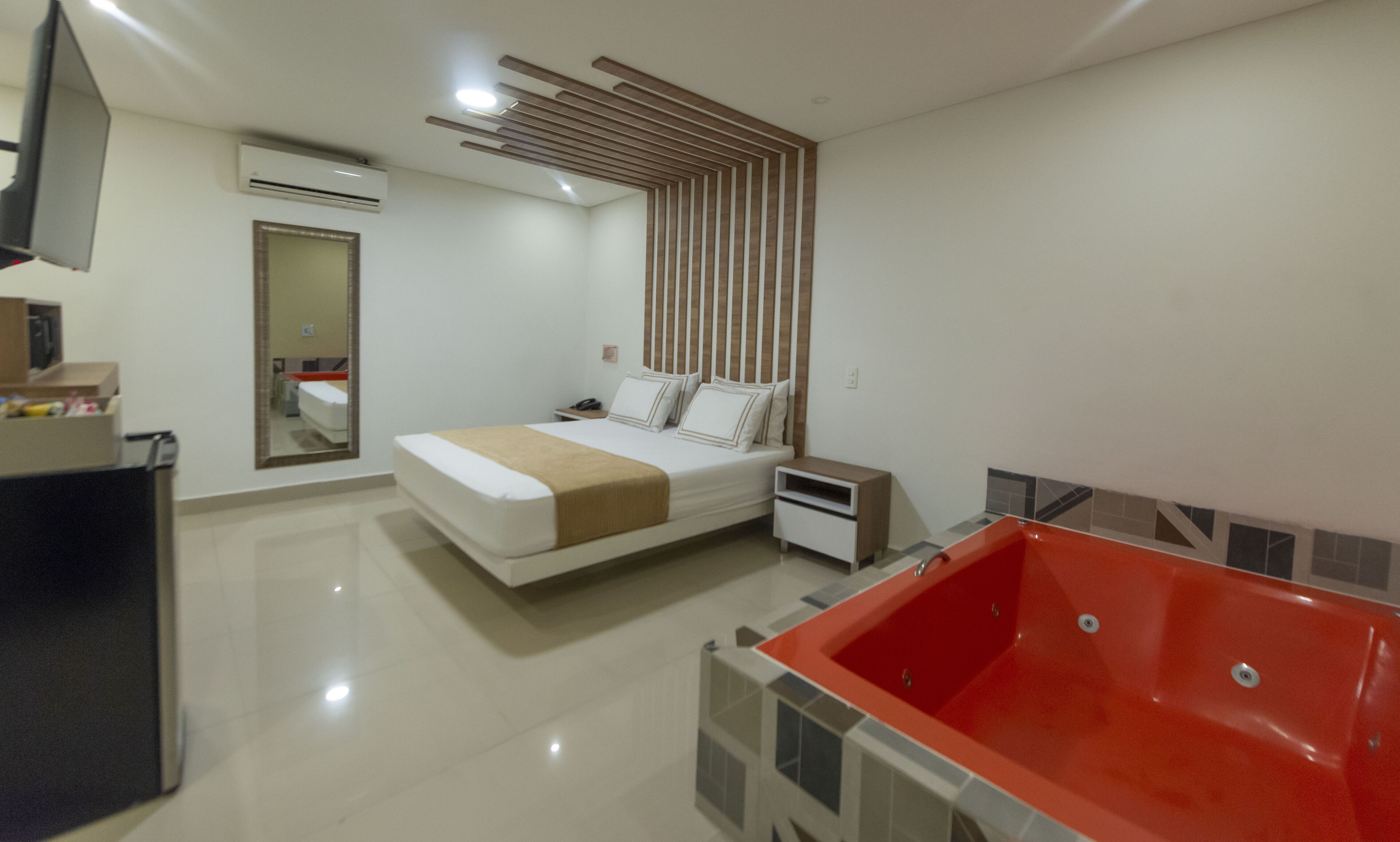 Photo - Infinity Hotel