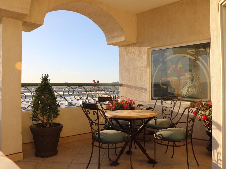 Honeymoon Suite | Courtyard view