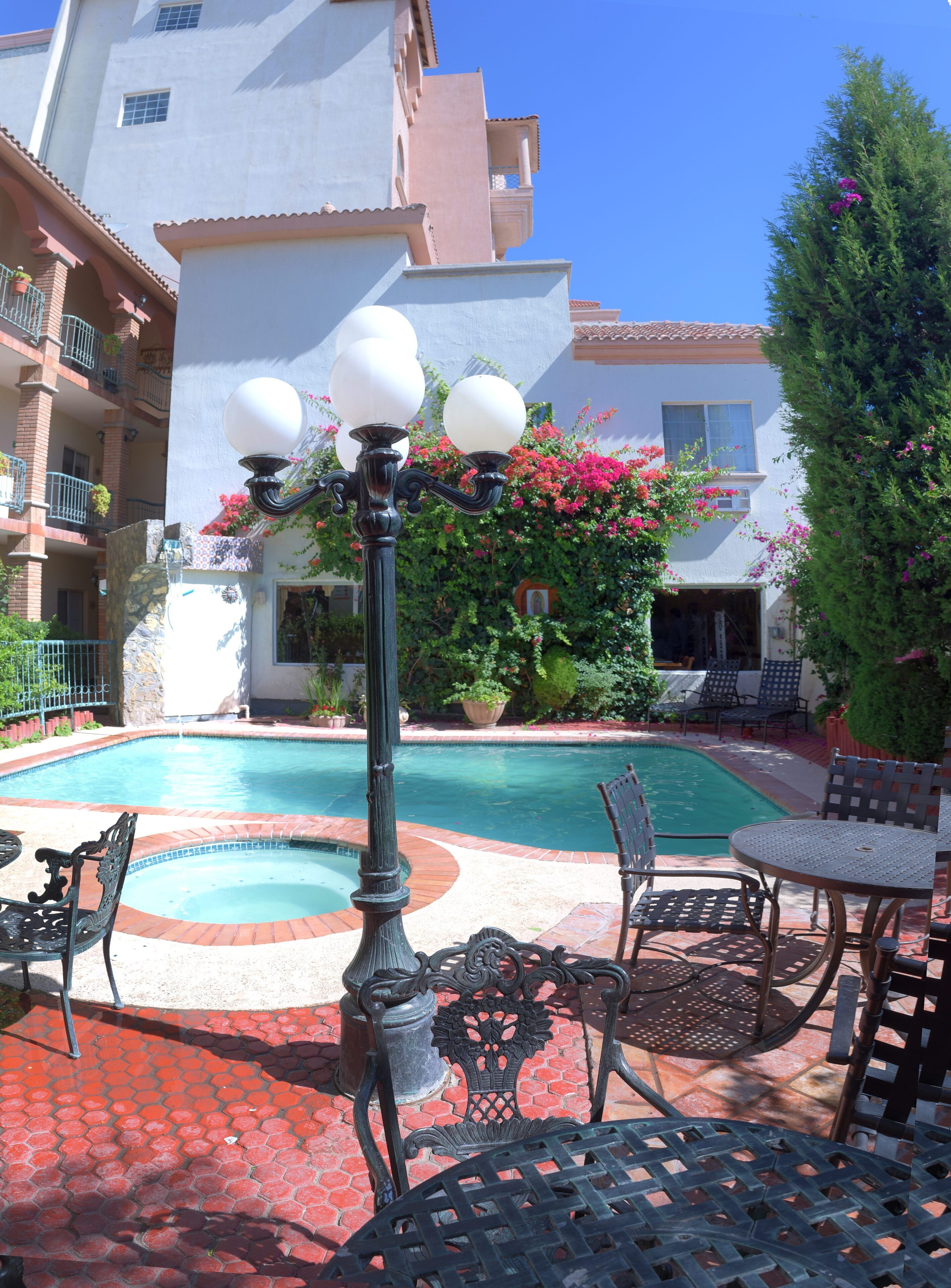 business suite | garden view