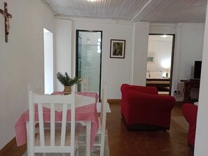 Bangalo familia, 2 quartos | Área de estar