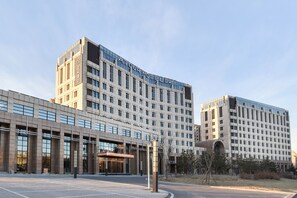 Front of property - Atour Hotel Linkong New National Exhibition Beijing (Shunyi)