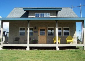 House | Exterior - Coast is Clear (Sandpoint)