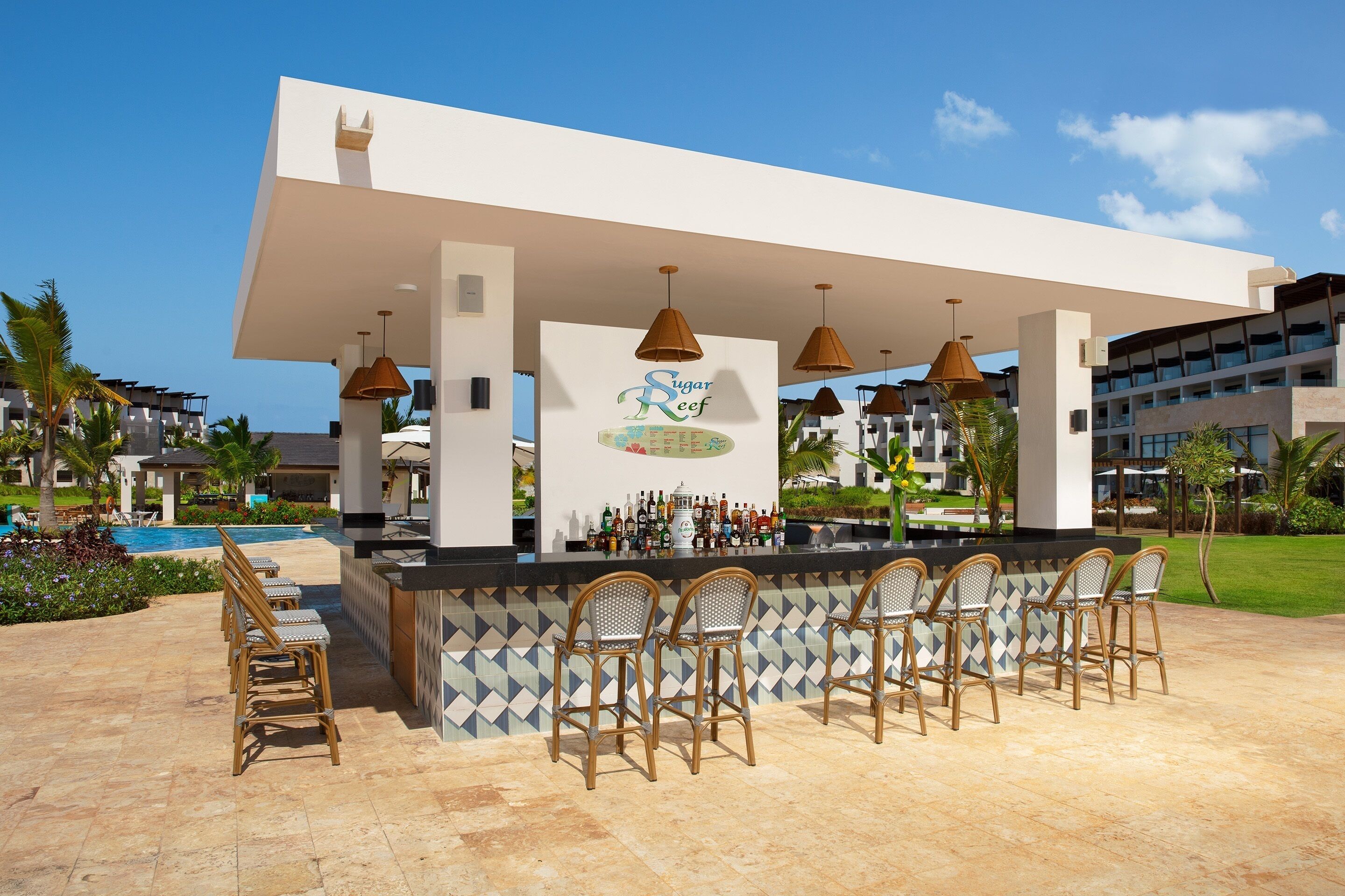 poolside bar