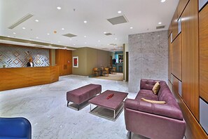 LCD TV - The Tango Hotel Taksim (Istanbul)