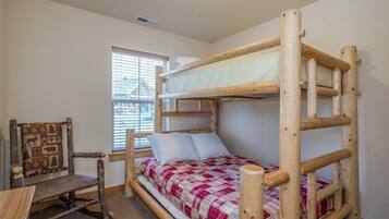 2 bedrooms, desk, free WiFi