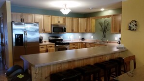 Unclassified image, 4 of 18, button - Minocqua Lake Condo - Unit B7 (Minocqua)