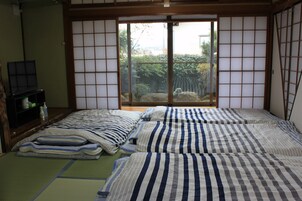 Quarto tradicional, para não fumantes (Japanese Style, 4 People, No meals) | Cortinas blackout, Wi-Fi de cortesia, roupa de cama