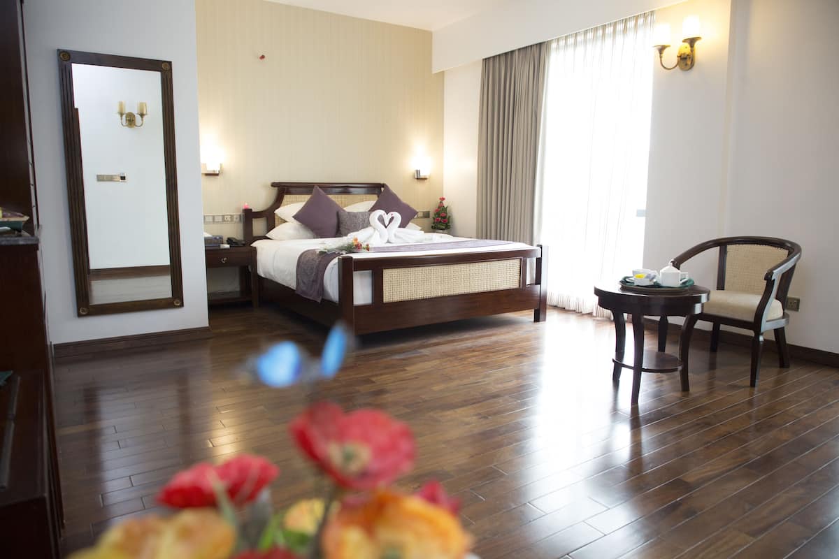 行政套房 | 義大利 Frette 床單、高級寢具、羽絨被、舒適加層