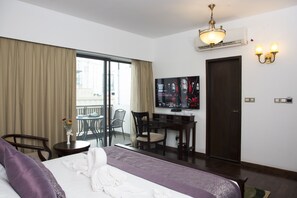 尊荣套房 | 意大利 Frette 床单、高档床上用品、羽绒被、加厚床垫