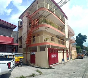 Exterior - DM Caralos Inn (Davao)