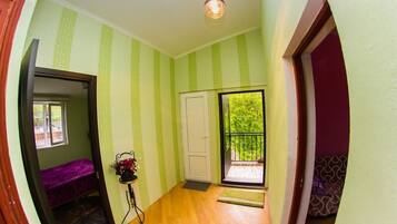 Free WiFi, bed sheets