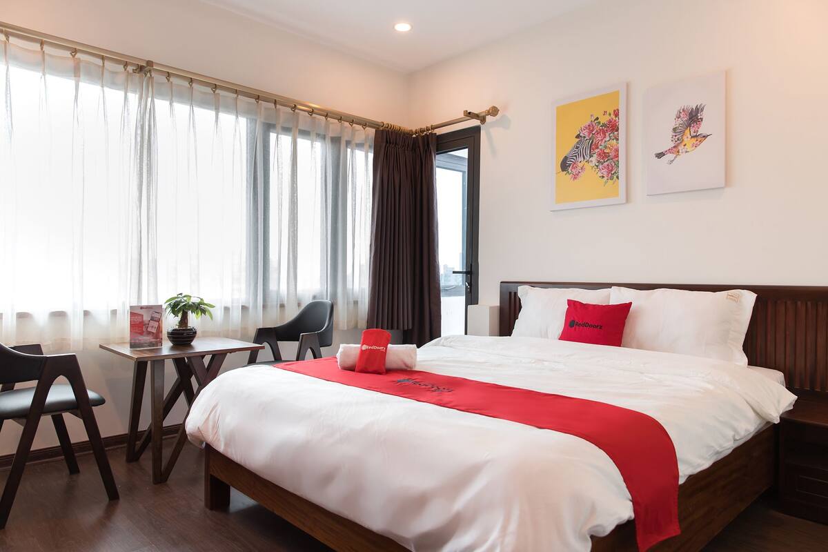 Suite | 1 bedroom, desk, rollaway beds (surcharge), WiFi (free)