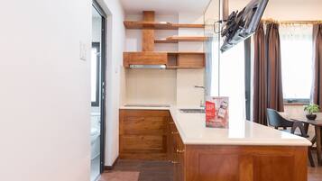 1 bedroom, desk, rollaway beds, free WiFi