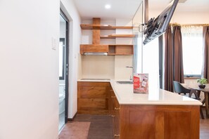 Phòng Suite | 1 phòng ngủ, bàn, giường gấp/giường phụ (phụ phí)