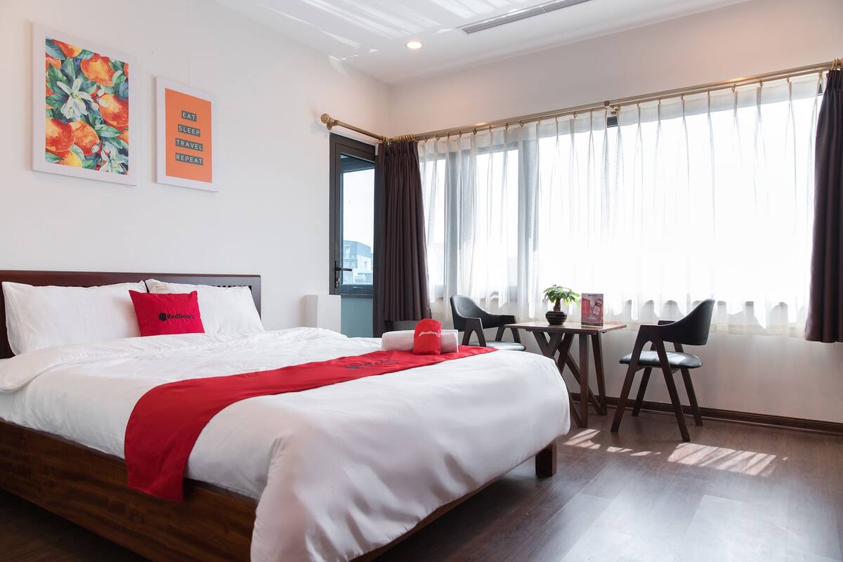 Deluxe Double Room | 1 bedroom, desk, rollaway beds (surcharge), WiFi (free)