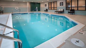 Indendørs pool