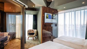 Minibar, in-room safe, desk, laptop workspace