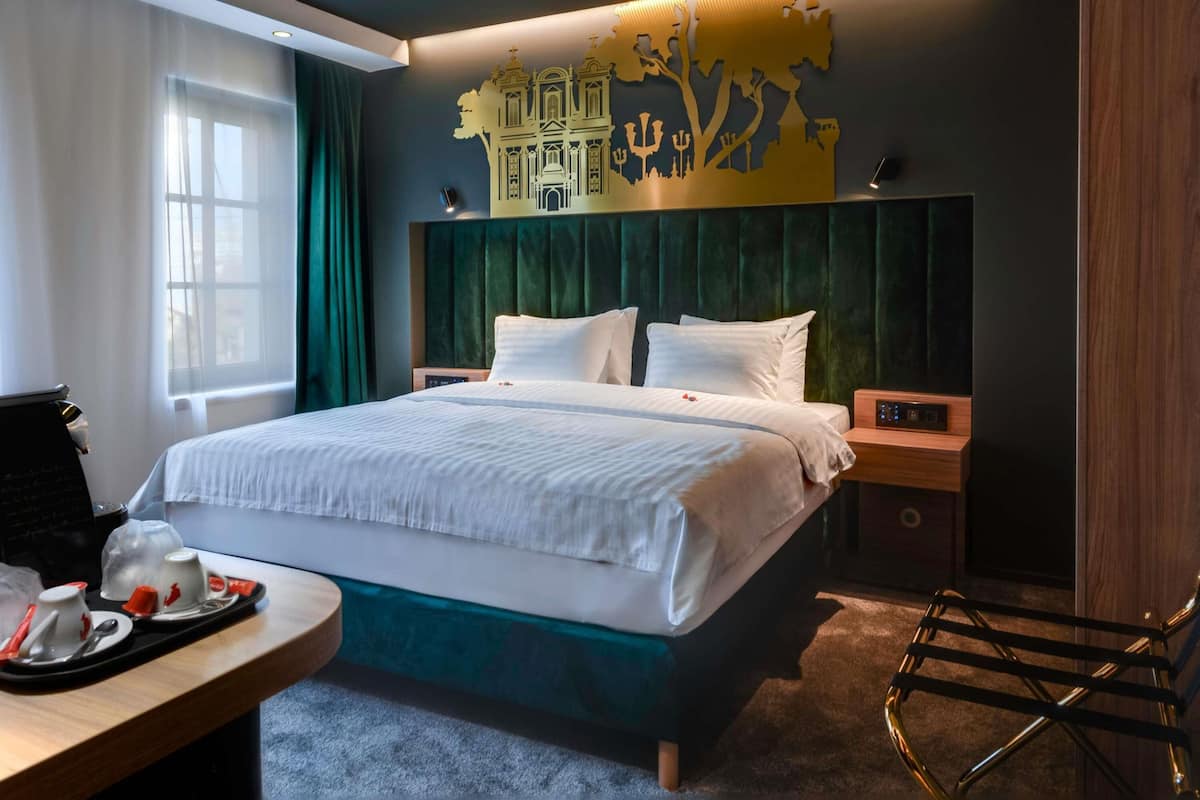 Superior Room, 1 Double Bed with Sofa bed | Minibar, in-room safe, desk, laptop workspace
