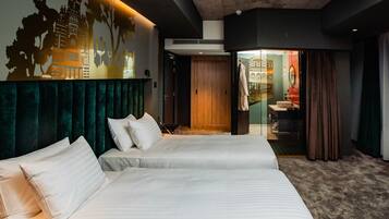 Minibar, in-room safe, desk, laptop workspace