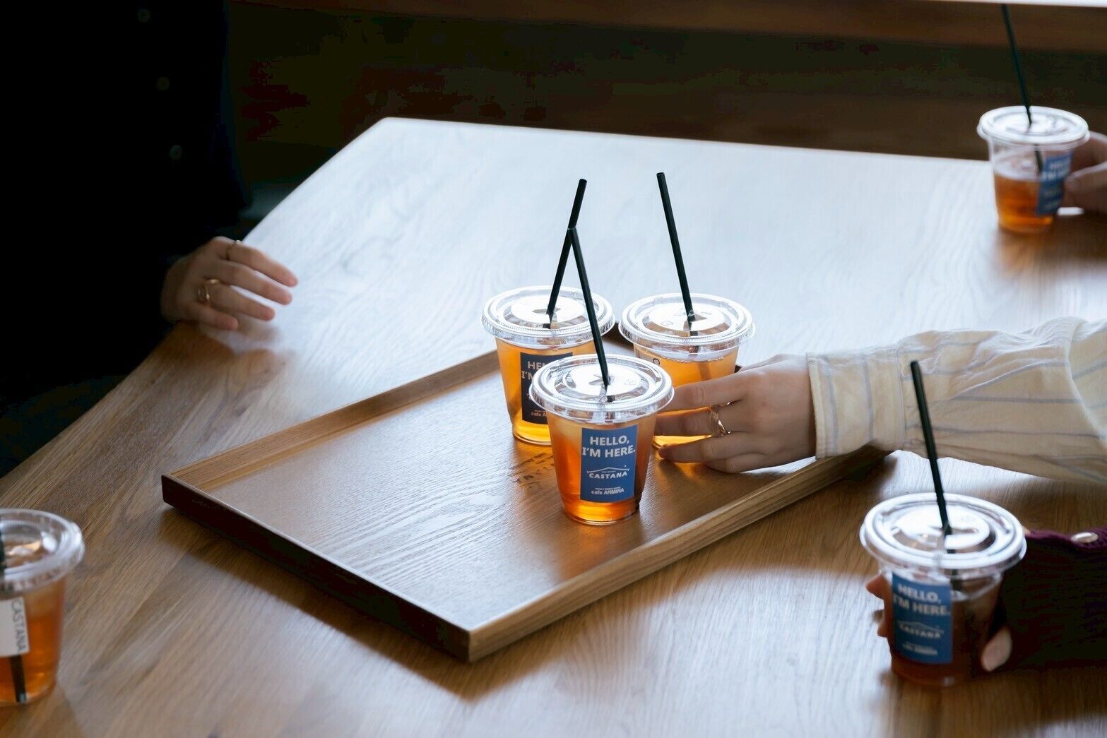 50-inch smart tv with digital channels, fireplace, netflix