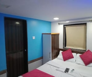 In-room safe, soundproofing, rollaway beds, free WiFi
