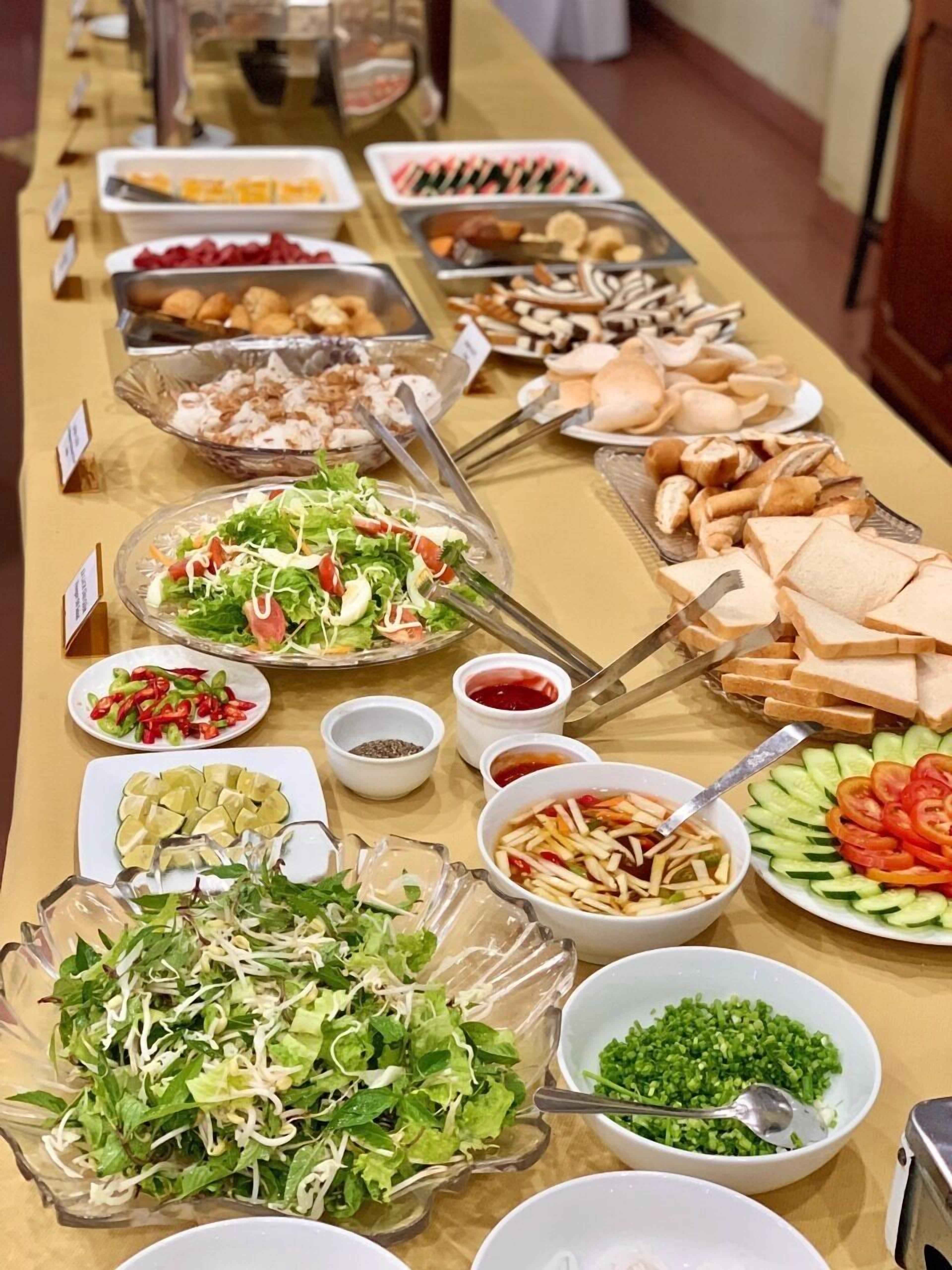 breakfast, lunch, dinner served; local cuisine