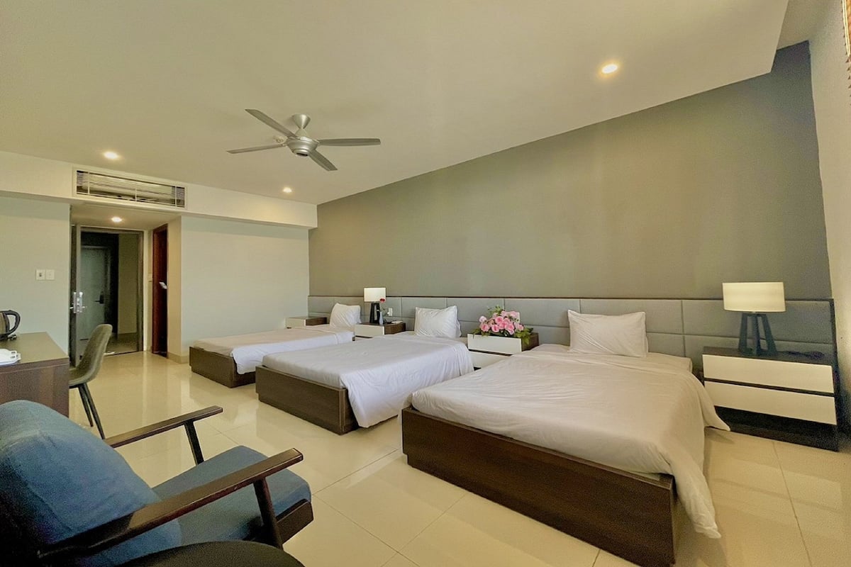 Senior Triple Room