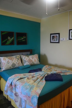 Individually decorated, individually furnished, desk, blackout curtains - La Terraza Verde (Drake Bay)