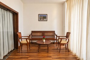 Living area - Getaway Beach Resort Kovalam (Neyyattinkara)