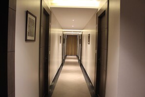 Interior - Hotel Sai (Bawal)