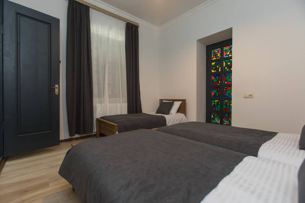 Basic Triple Room | WiFi (free)