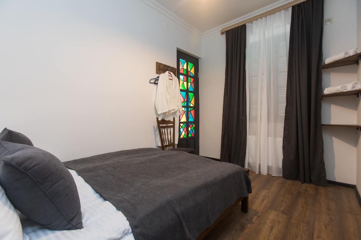 Basic Double Room | WiFi (free)