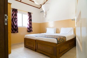 Premium bedding, in-room safe, blackout curtains, soundproofing