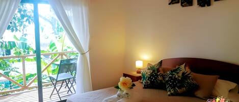 Standard Apartment, 1 Bedroom, Kitchen (Cabin 3) | 1 bedroom, individually decorated, individually furnished, free WiFi