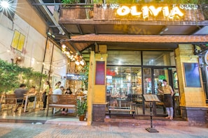 Breakfast, lunch, dinner served; local and international cuisine - Olivia Apartment (Nha Trang)