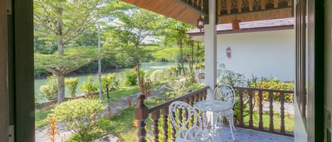Family Room | Balcony