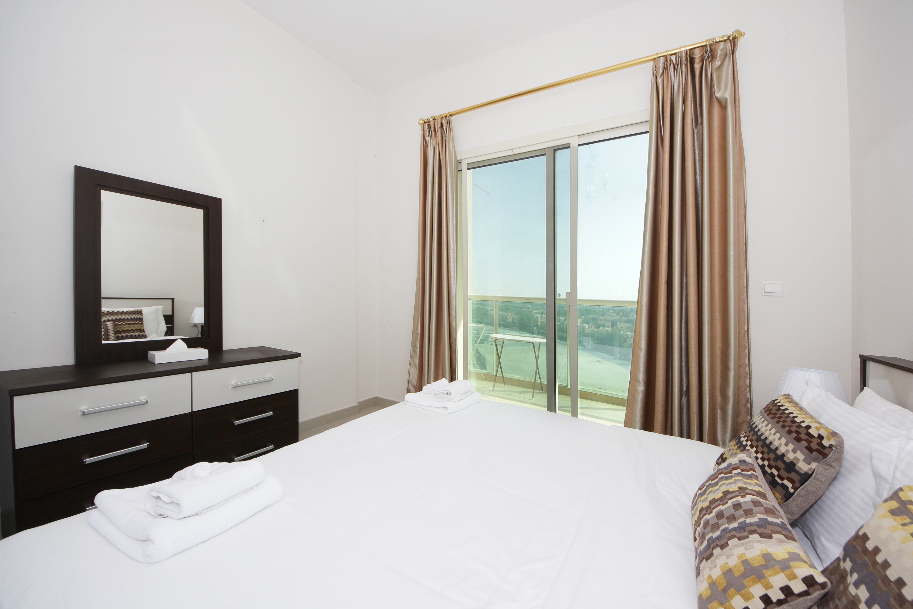 อพาร์ทเมนท์ | 1 ห้องนอน, ตู้นิรภัยในห้องพัก, ผ้าม่านกันแสง, เตารีด/โต๊ะรีดผ้า