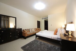 Apartment | 3 bedrooms, blackout drapes, free WiFi - Signature Holiday Home-Masakin Al Furjan (Dubai)