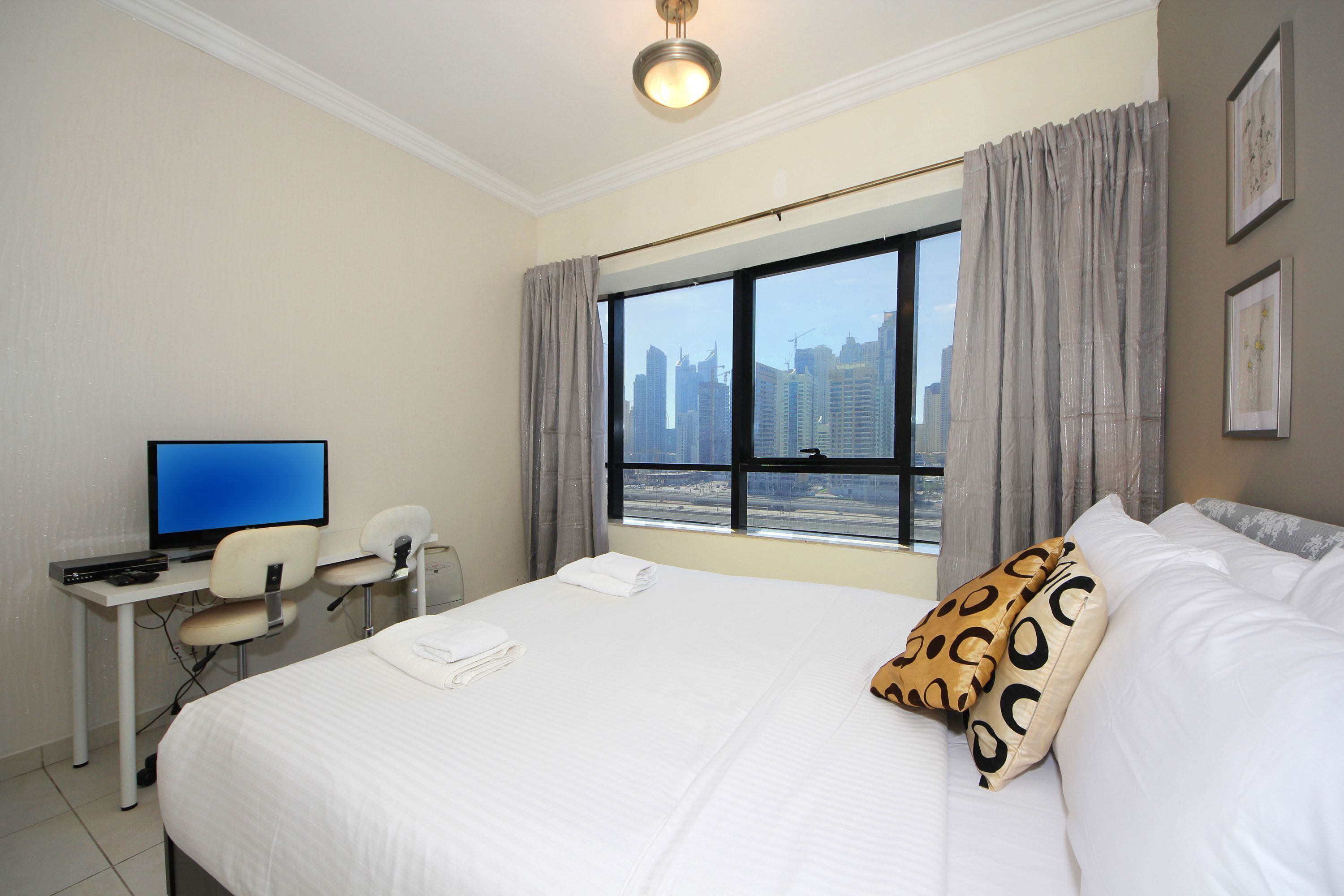 Apartemen | 1 kamar tidur, tirai kedap cahaya, dan Wi-Fi gratis