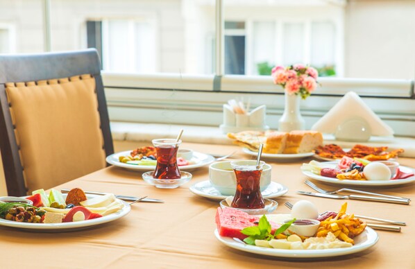 Desayuno buffet incluido todos los días 