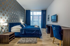Standard Double Room, 1 Bedroom | Minibar, in-room safe, desk, laptop workspace - Black Horse (Prešov)