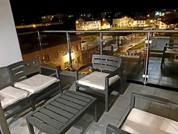 Apartment, 1 Bedroom, Kitchen, City View | Terrace/patio