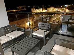 Appartement, 1 chambre, cuisine, vue ville | Terrasse/Patio