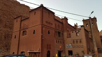 Fasade – kveld/natt