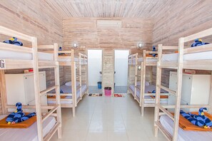8-Bed Mixed Dormitory | Gratis wi-fi och sängkläder