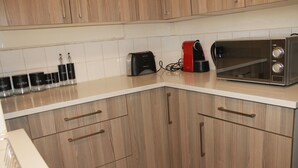 Unclassified image, 3 of 15, button - Braamfontein Executive Suites (Johannesburg)