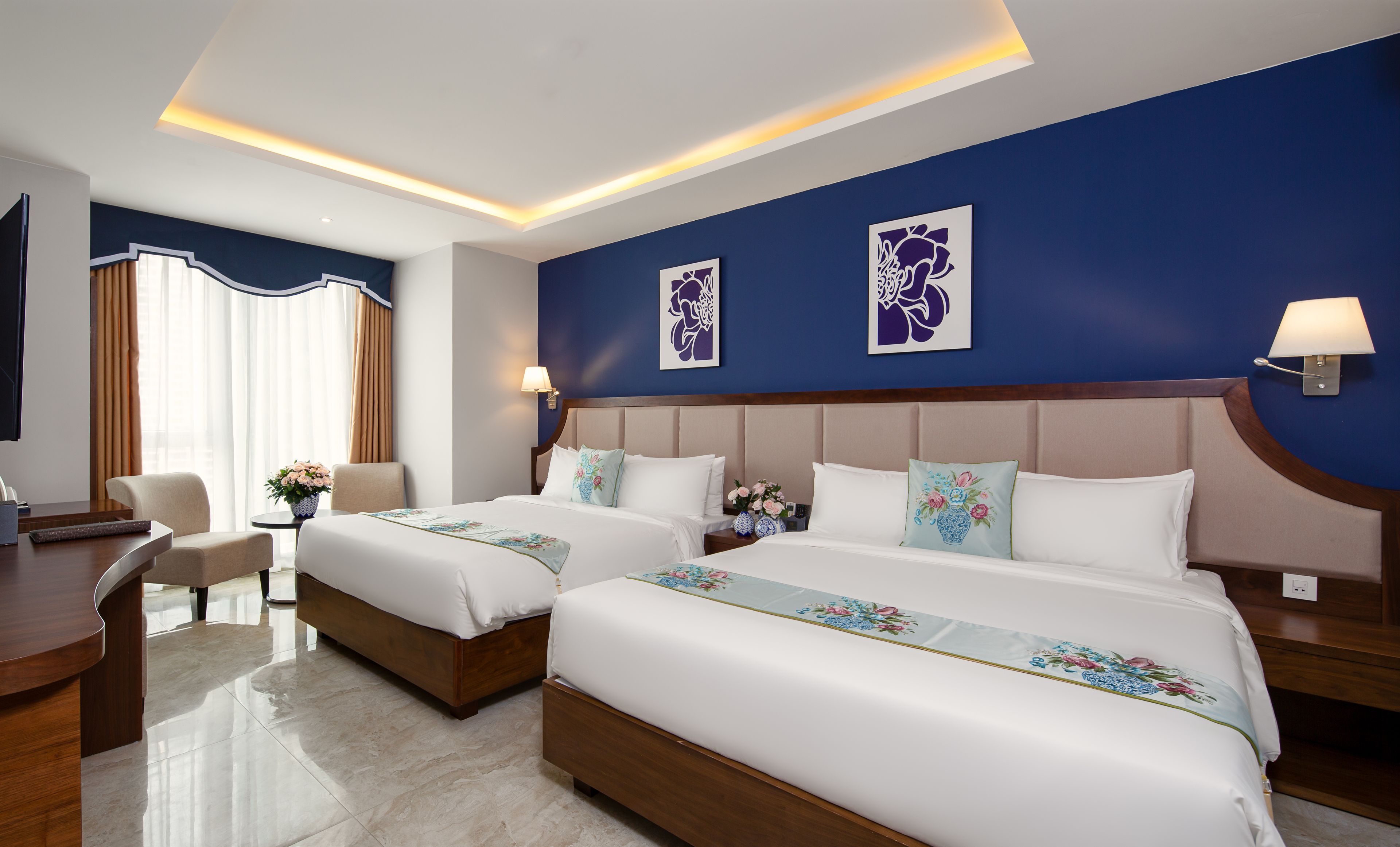 premium bedding, minibar, in-room safe, blackout curtains