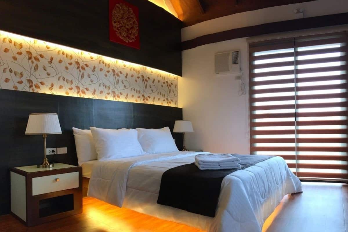Minibar, in-room safe, individually decorated, individually furnished