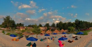 Beach/ocean view - Sunset Beach Bungalow & Restaurant (Gili Meno)